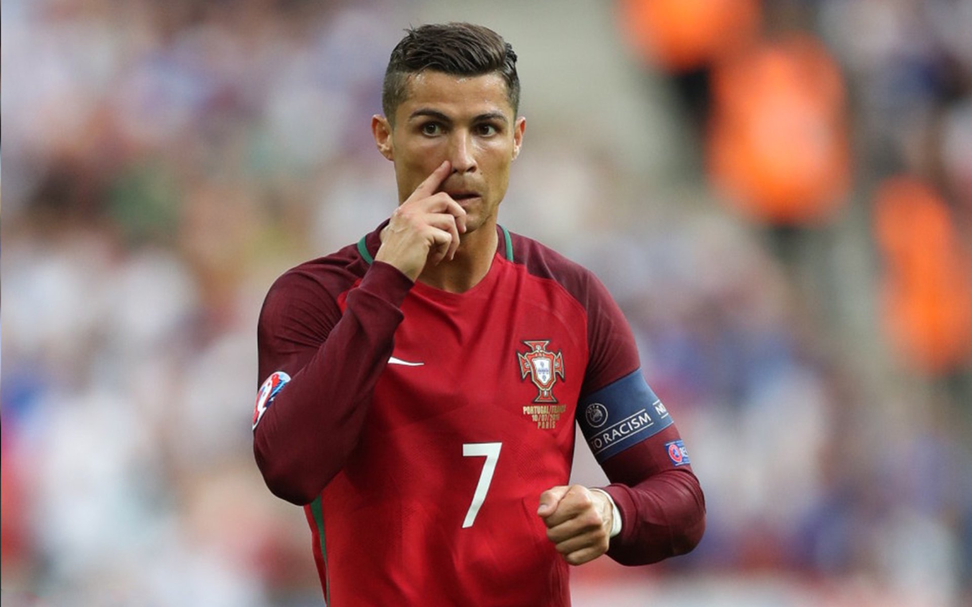 绿茵场与赛道上的双重奇迹，加纳击溃阿尔及利亚，马丁内利F1争冠接管比赛