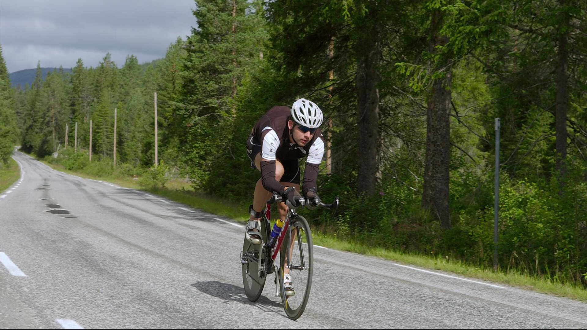 西甲国家德比之夜，克莱彻底打爆防线，当篮球巨星降临绿茵场