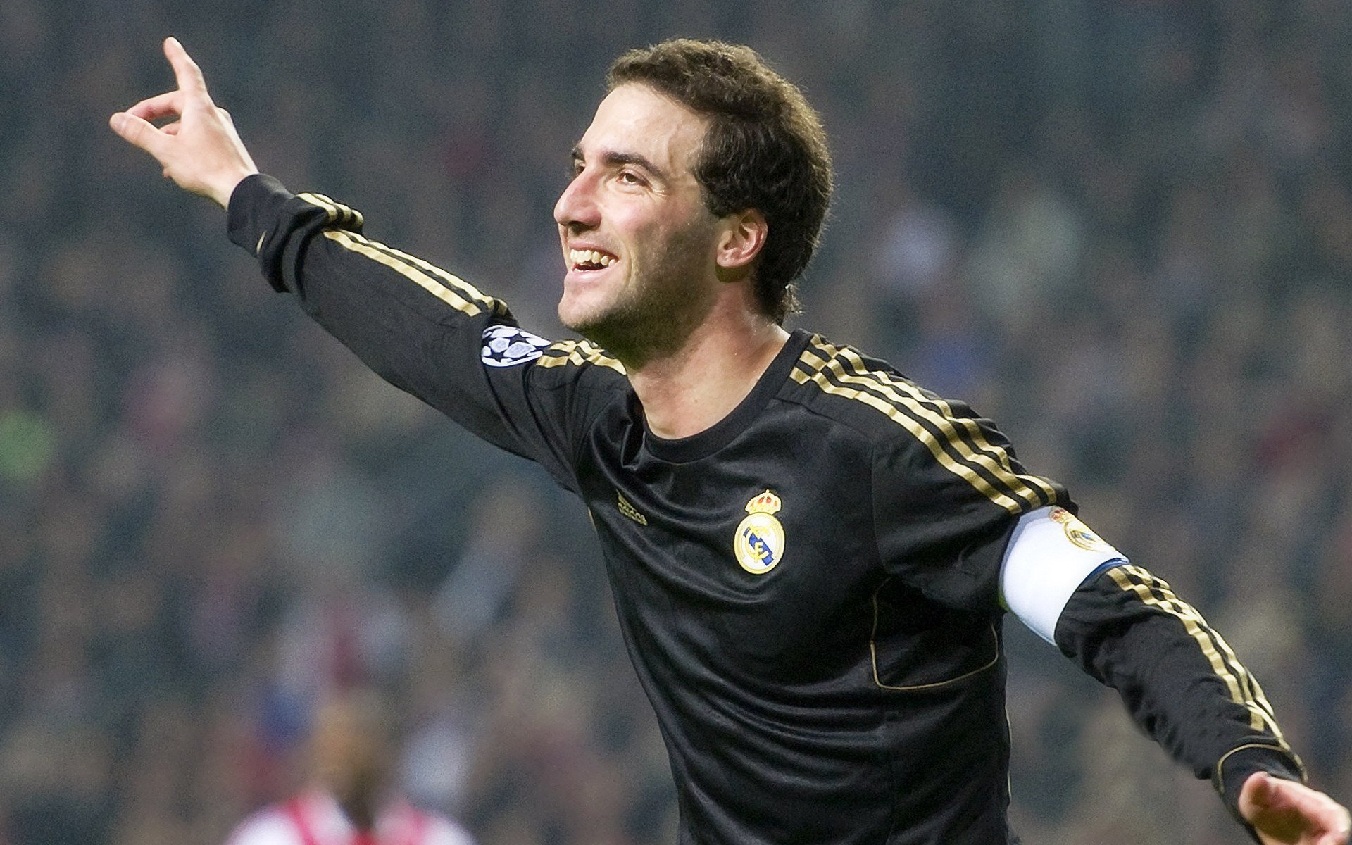 年度焦点之战，爱尔兰逆转比利时，绿茵场上的不朽传奇