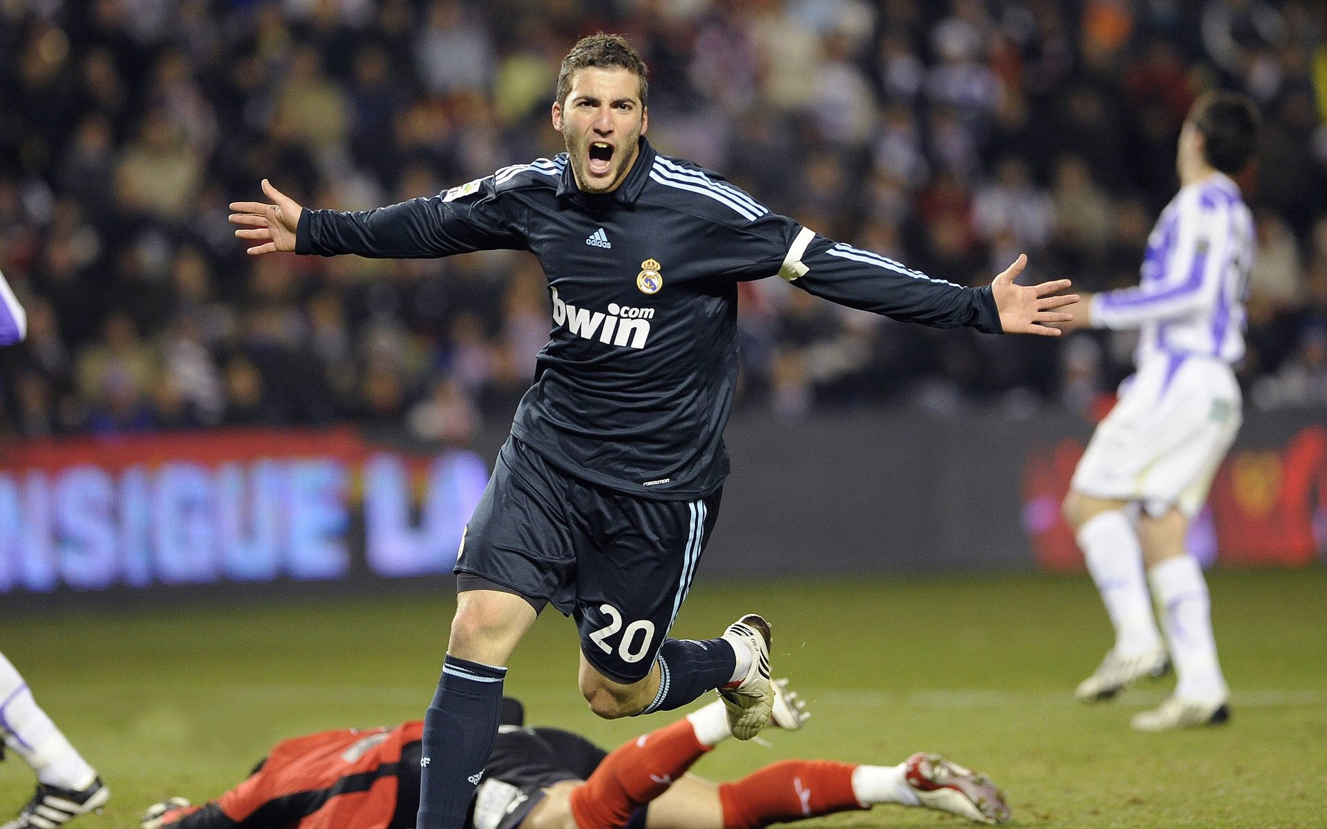 森林狼逆转开拓者，布伦森在年度焦点之战接管比赛